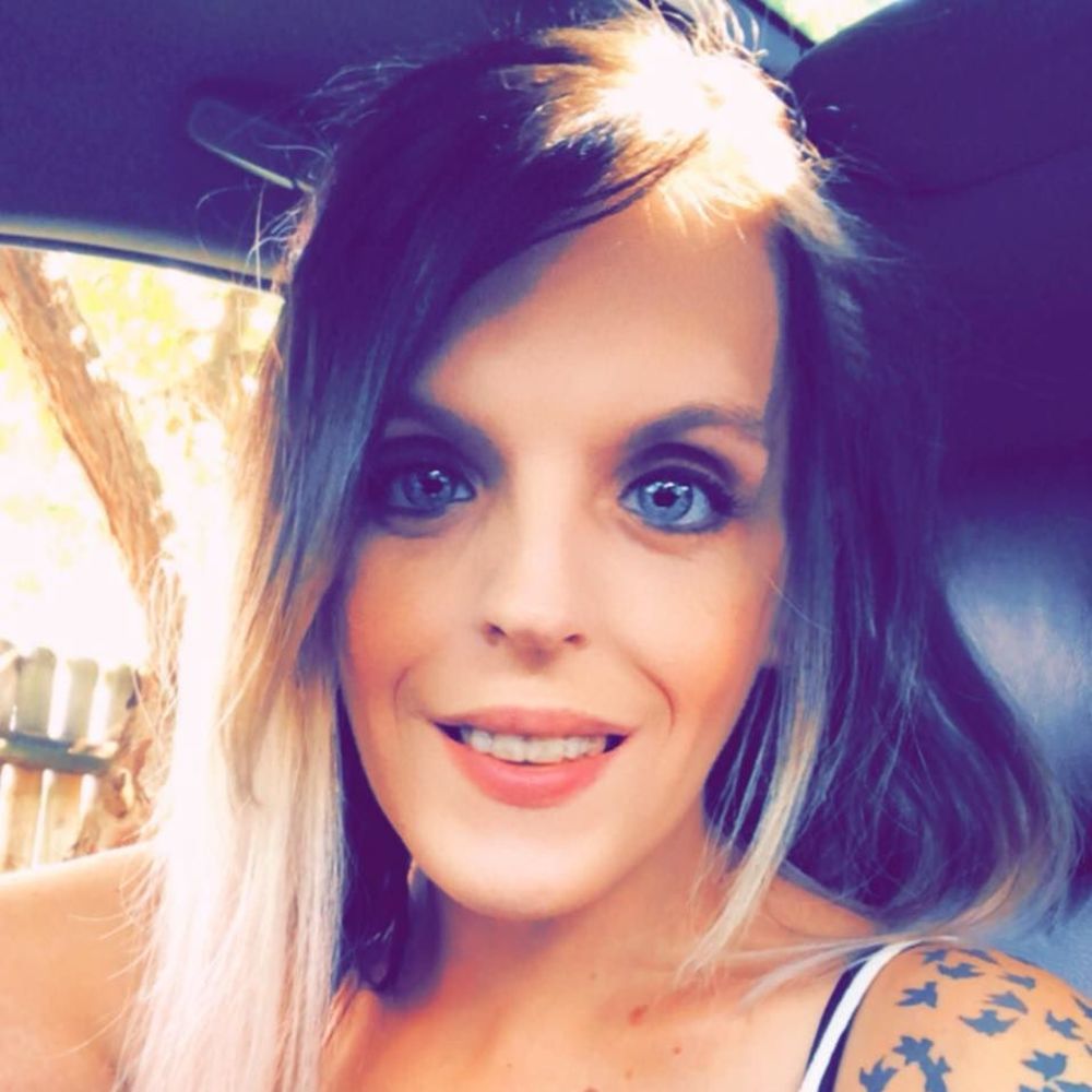 Meet your Posher, Myra